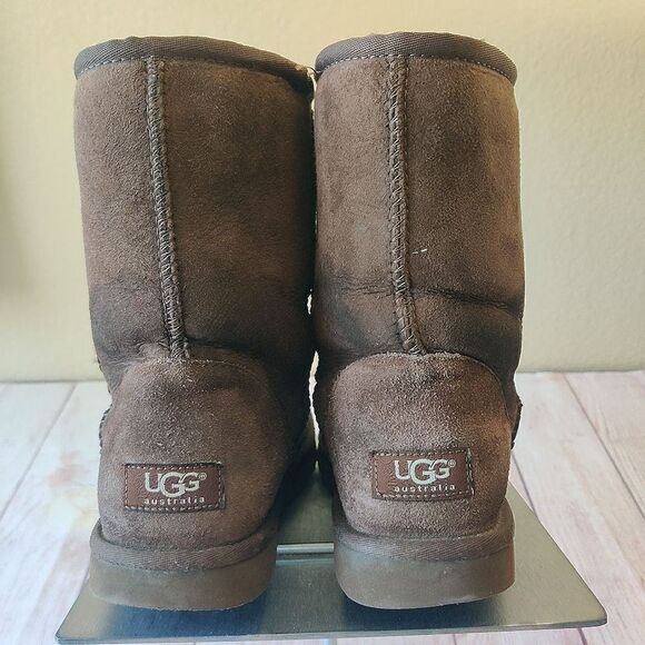 Ugg #5825 classic short boots sz 8 - Picture 5 of 10
